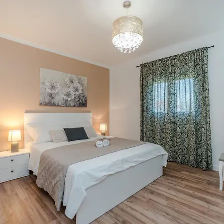 Paula Villa Privlaka (Zadar)